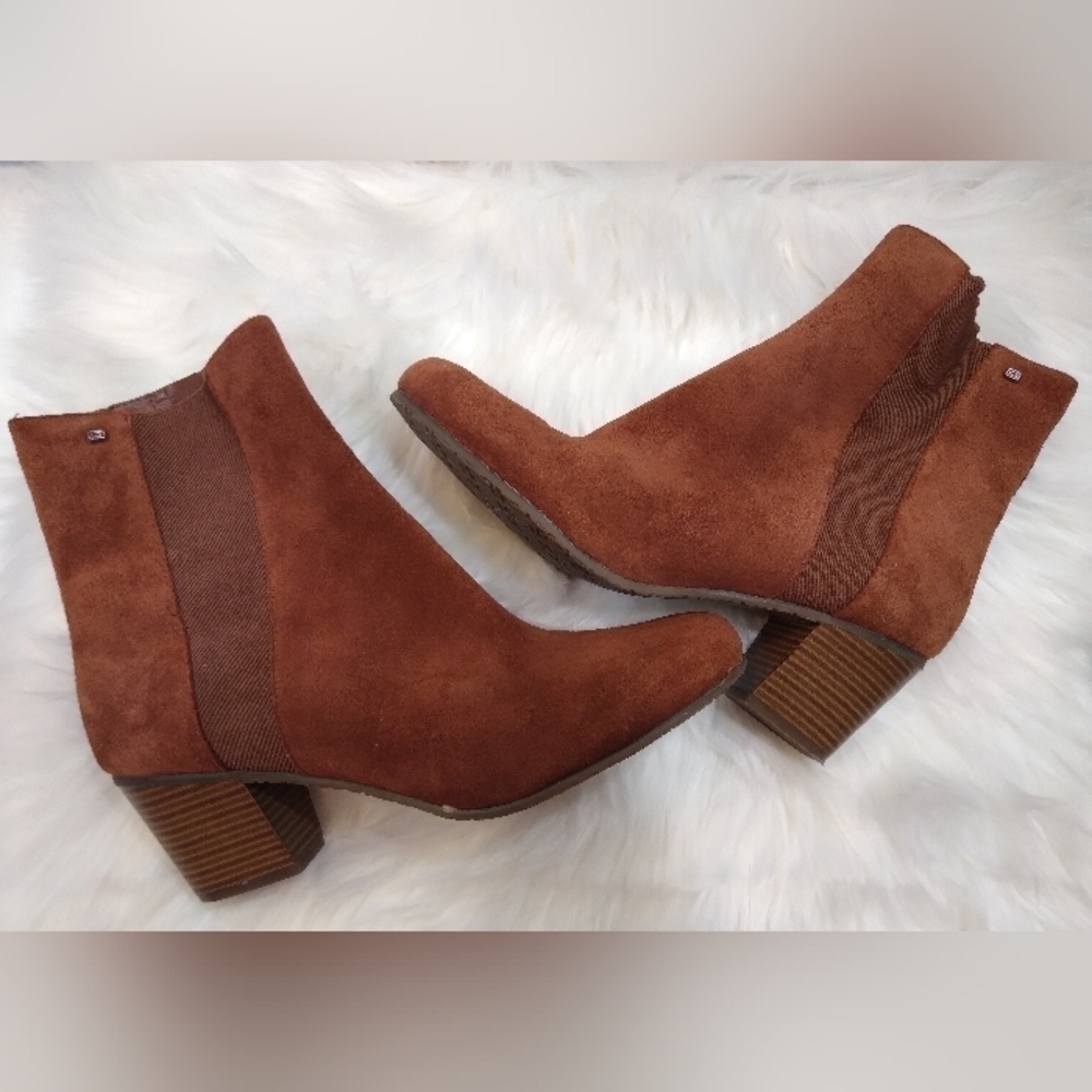 Bandolino Suede Ankle Block Heel Shoes